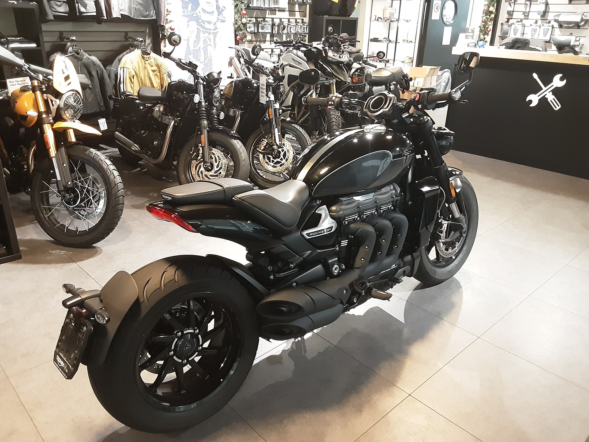TRIUMPH Rocket 3 R Storm-image-4