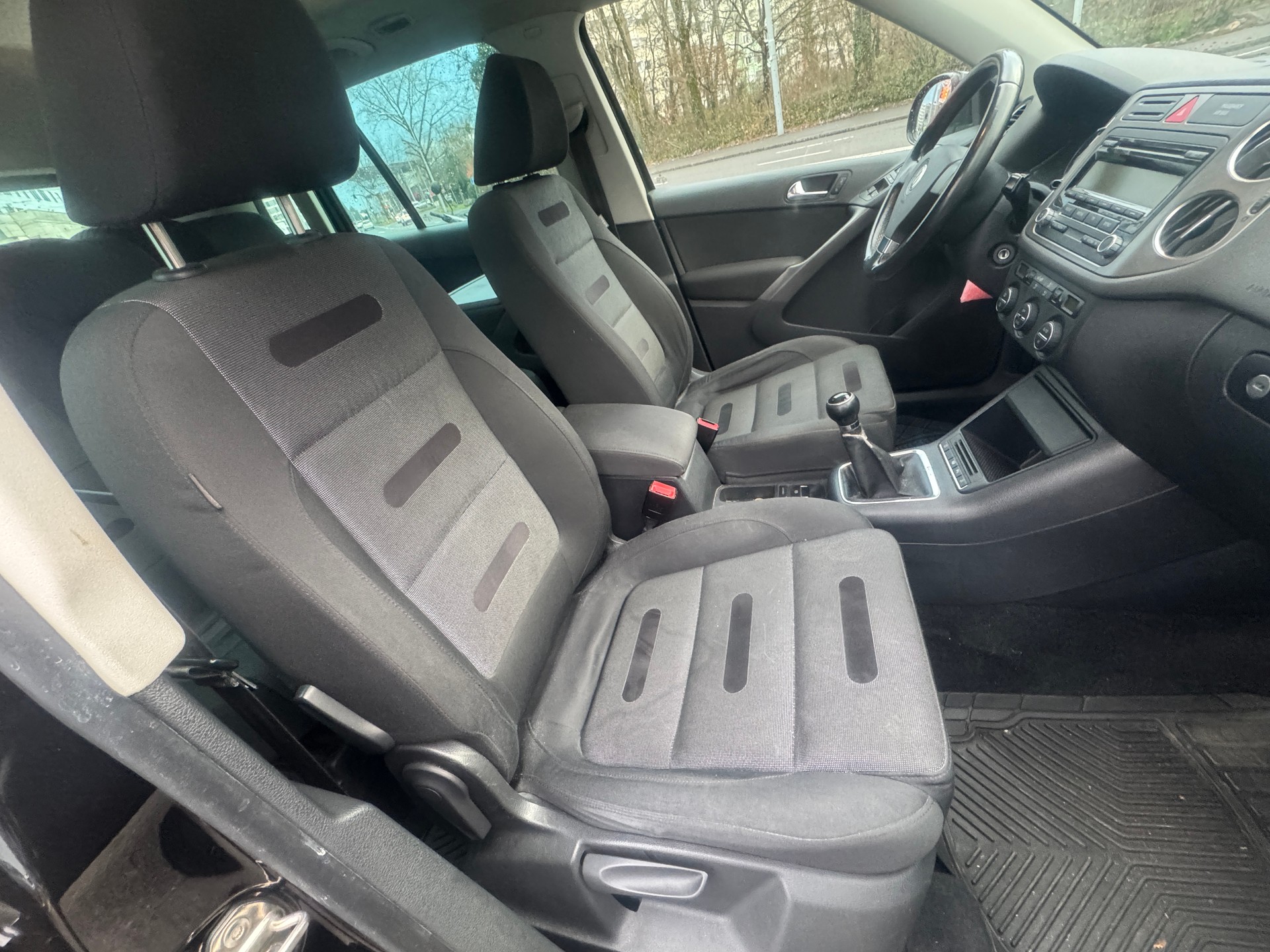 VW Tiguan 2.0 TSI Sport&Style-image-7