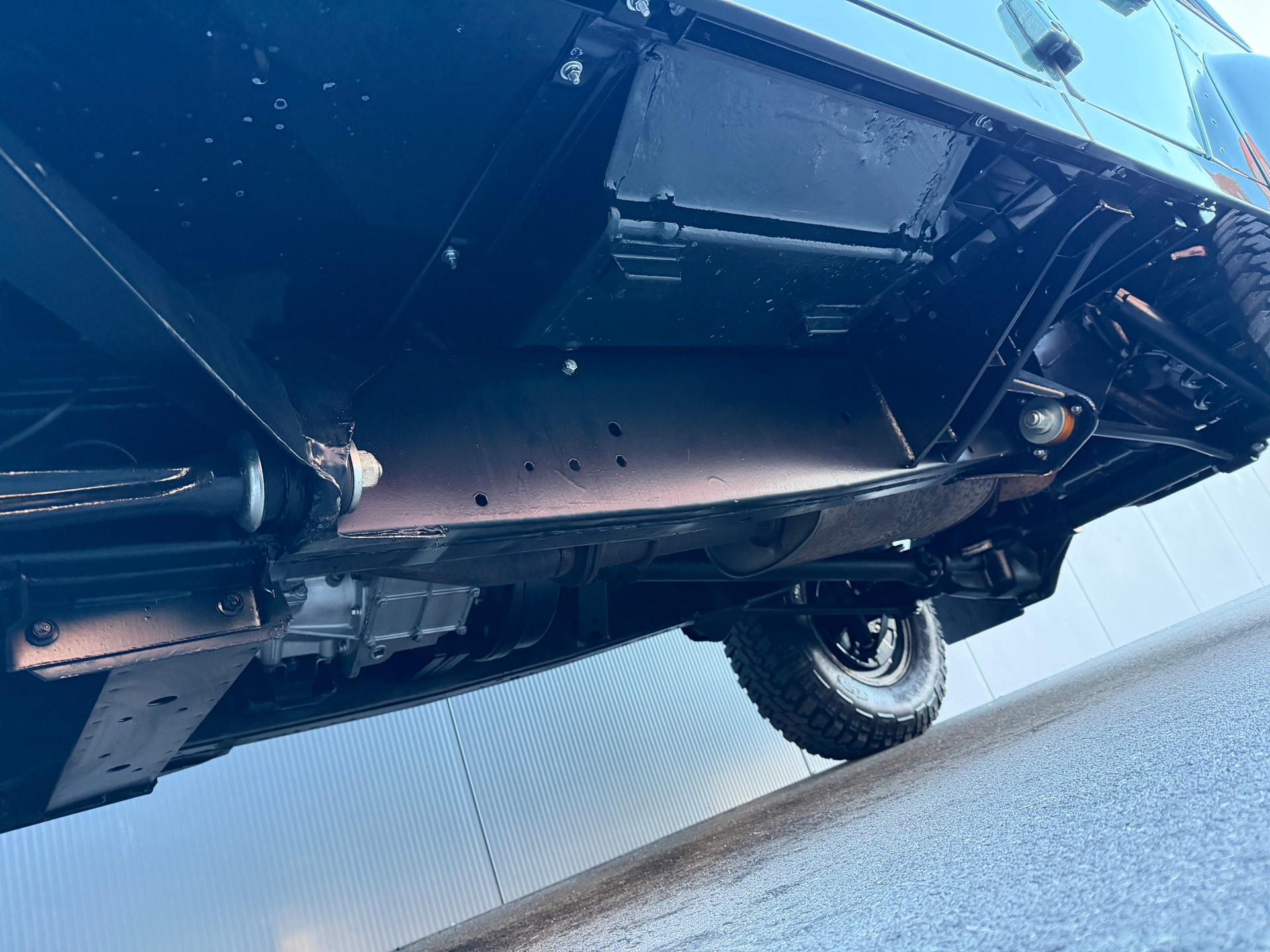 LAND ROVER Defender 110 TD5 EPSOM verzinkt-image-14