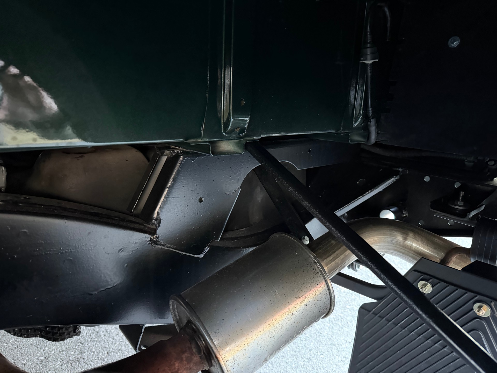LAND ROVER Defender 110 TD5 EPSOM verzinkt-image-17