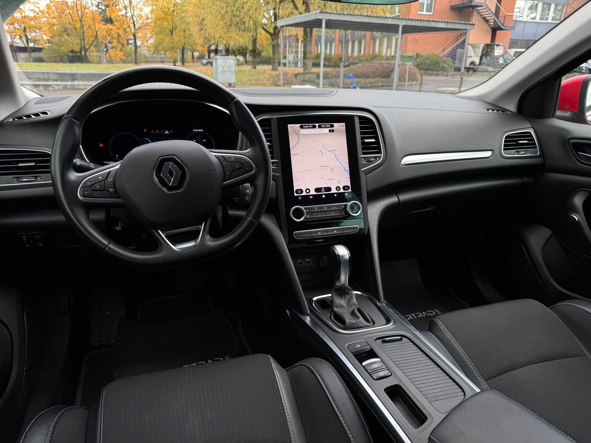 RENAULT Mégane Grandtour 1.5 dCi Business EDC-image-11