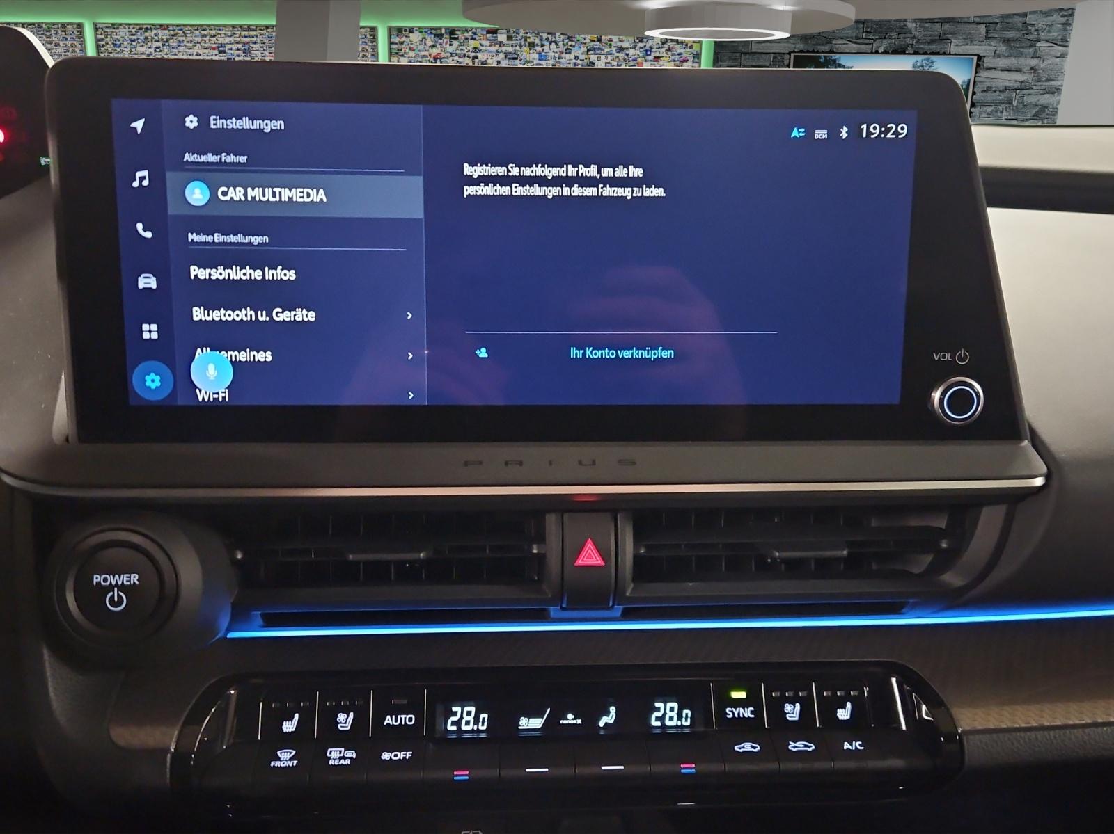 TOYOTA Prius 2.0 Plug-In-Hybrid Premium-image-16