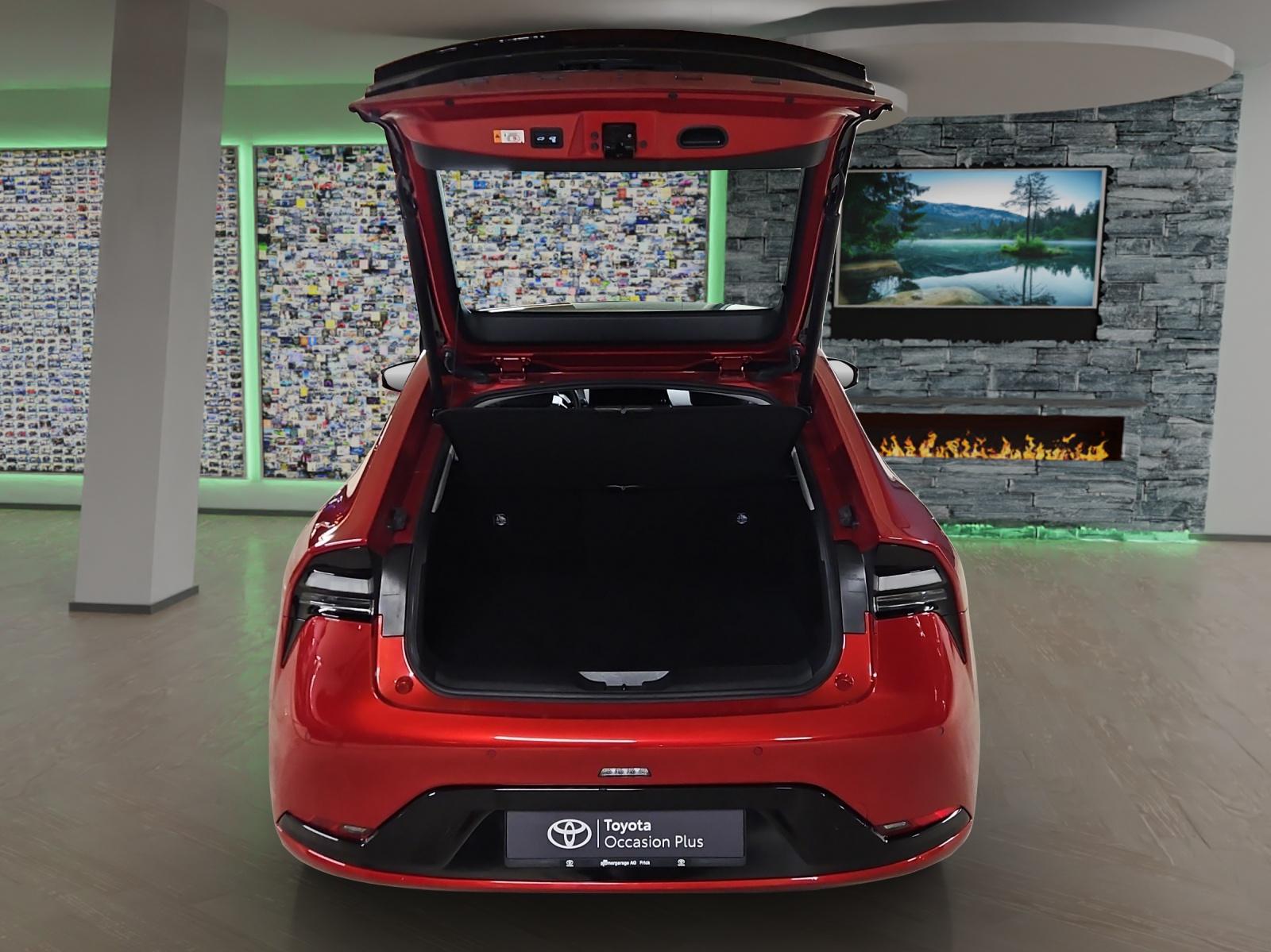 TOYOTA Prius 2.0 Plug-In-Hybrid Premium-image-22
