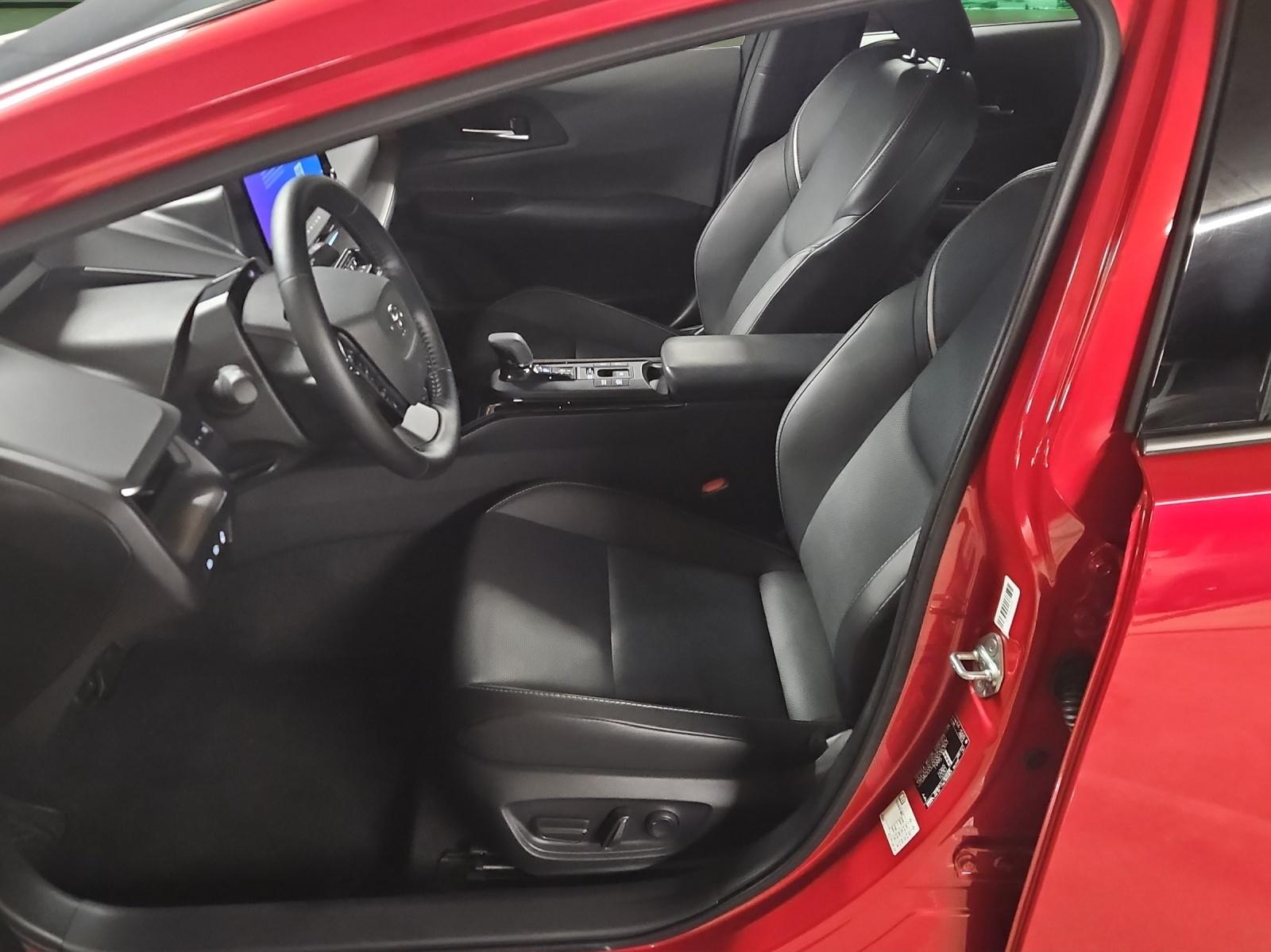 TOYOTA Prius 2.0 Plug-In-Hybrid Premium-image-8