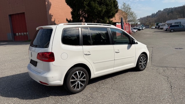 VW Touran 1.4 TSI Trendline-image-3