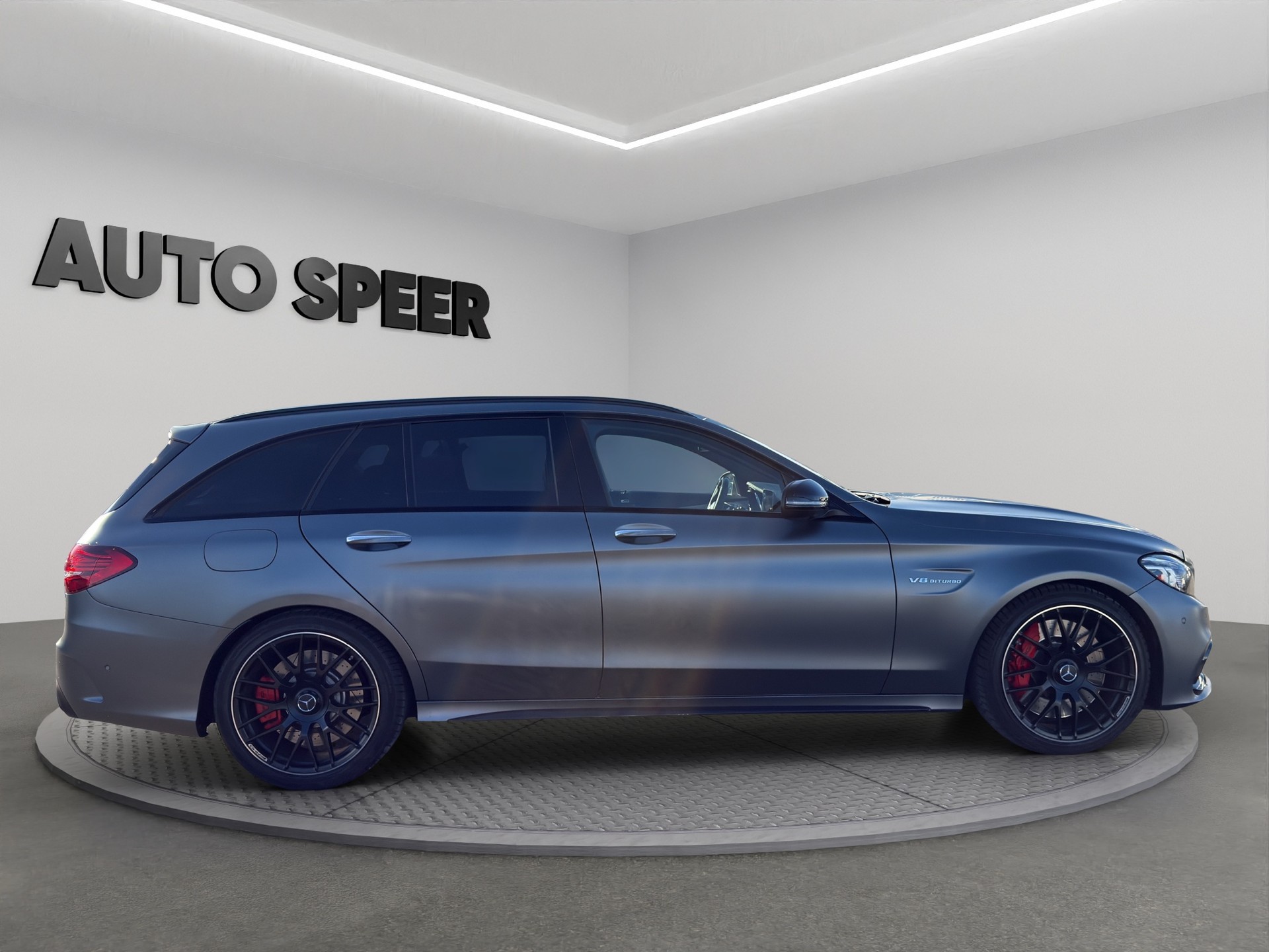 MERCEDES-BENZ C 63 S AMG-showroom-element-2