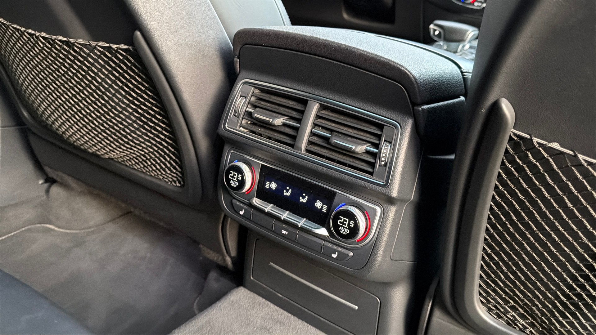AUDI Q7 3.0 TDI quattro tiptronic-image-12