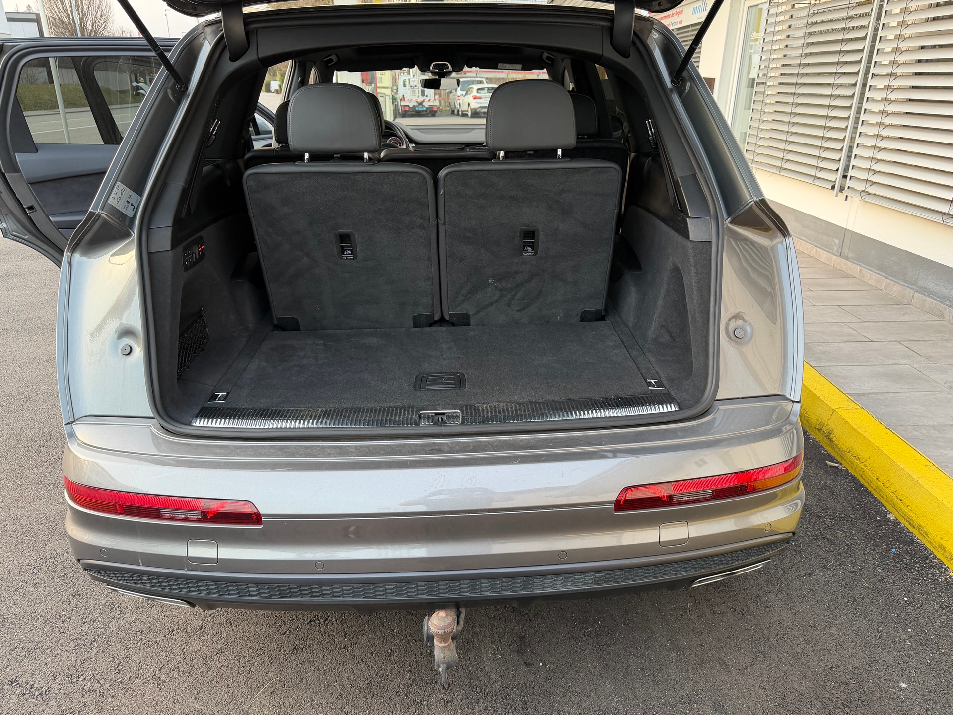 AUDI Q7 3.0 TDI quattro tiptronic-image-14