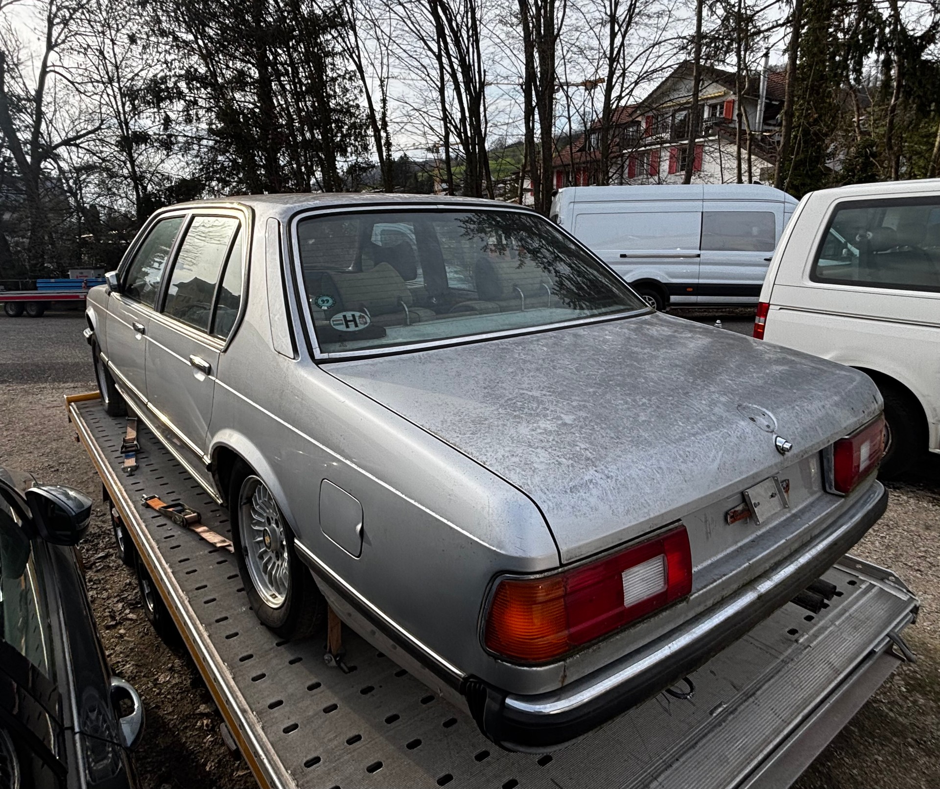 BMW 745IA-image-3