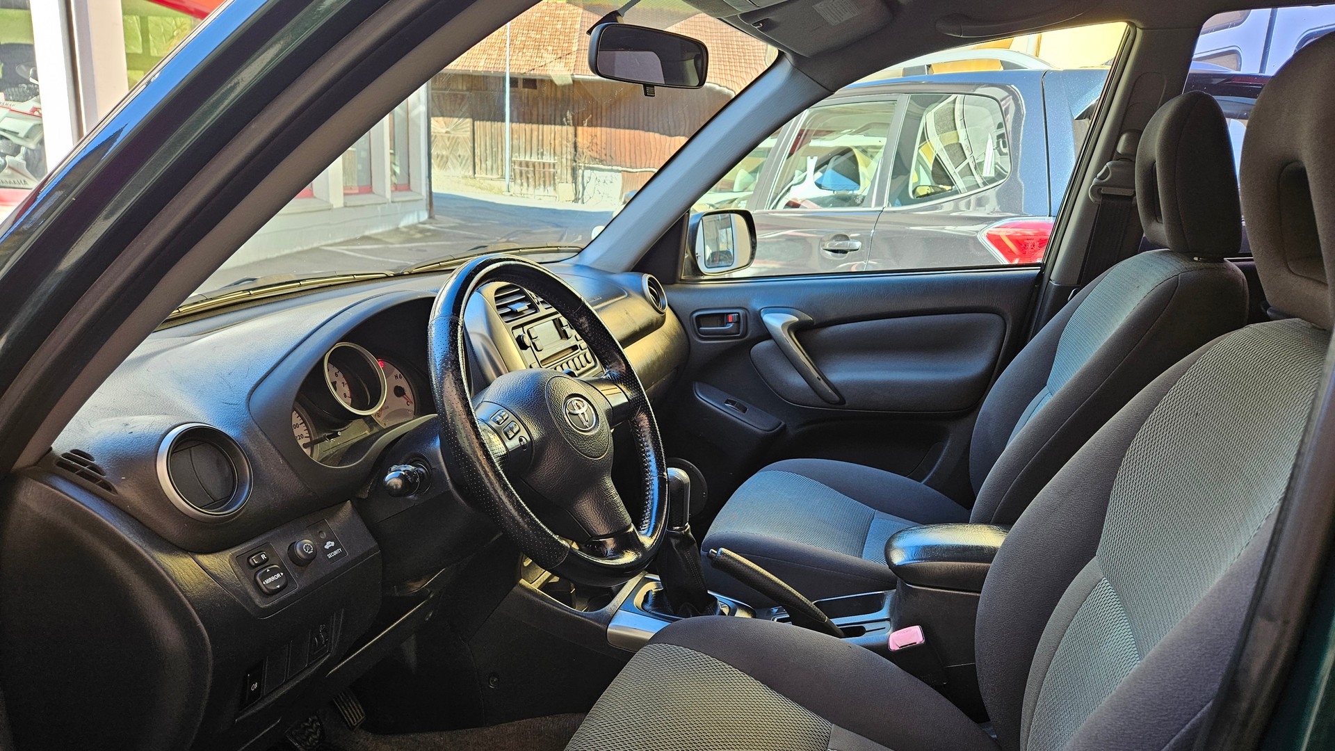 TOYOTA RAV-4 2.0 16V Linea Sol-image-9
