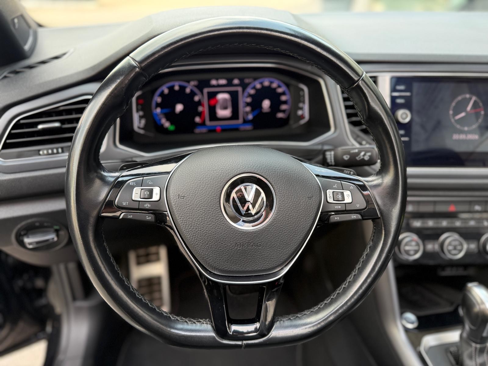 VW T-Roc Cabriolet 1.5 TSI R-Line DSG-image-11