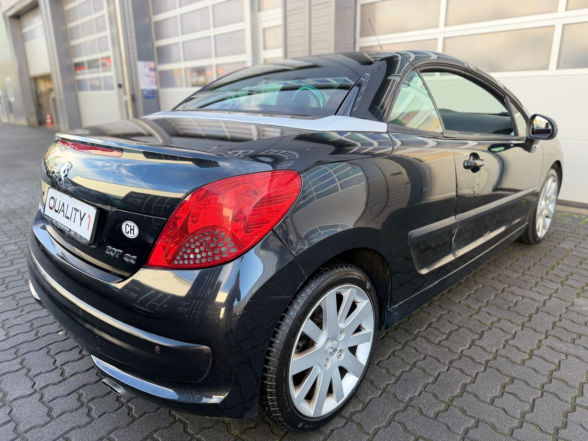 PEUGEOT 207 CC 1.6 16V Sport Automatic-image-6