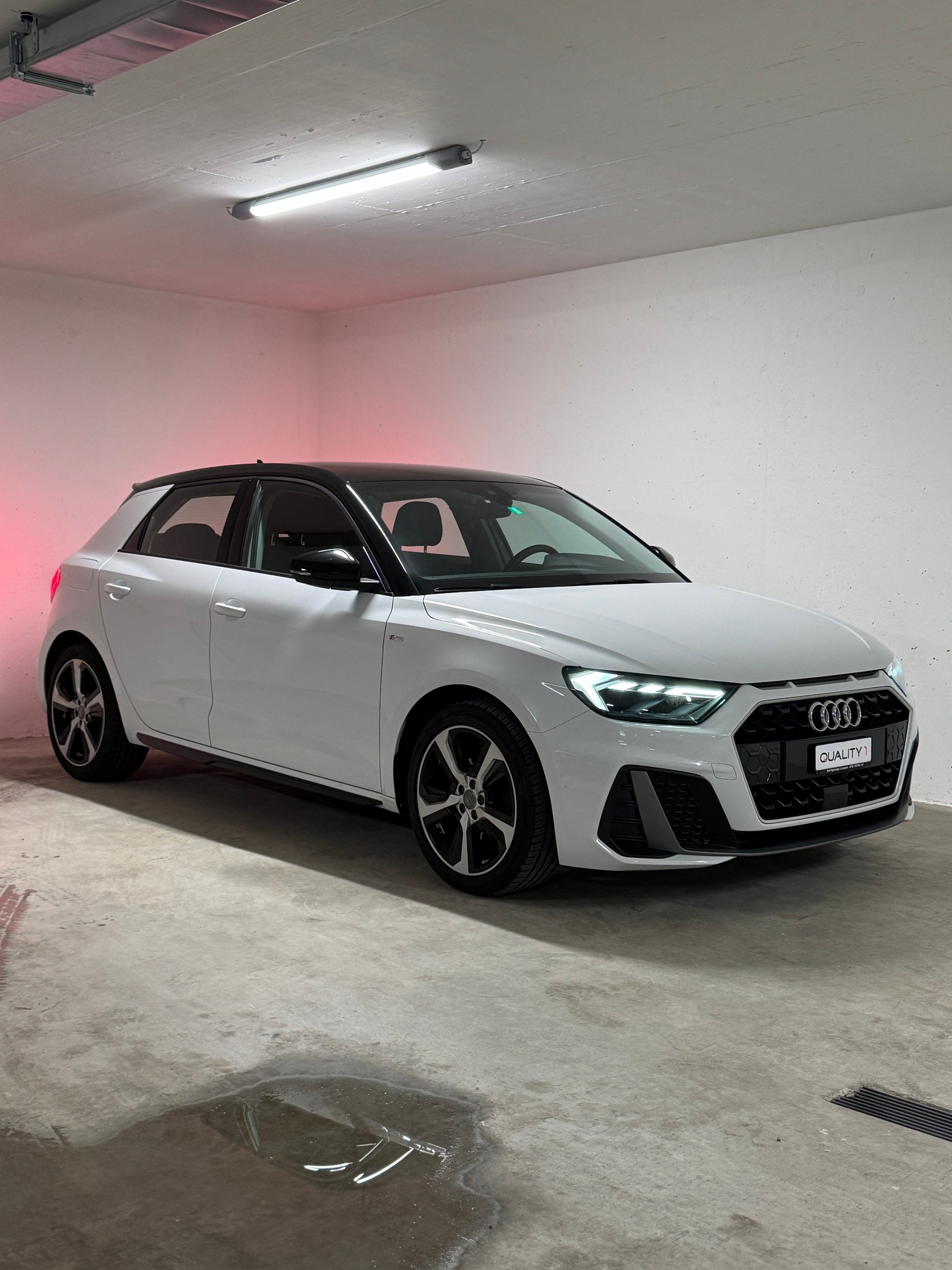 AUDI A1 Sportback 30 TFSI S Line-image-2