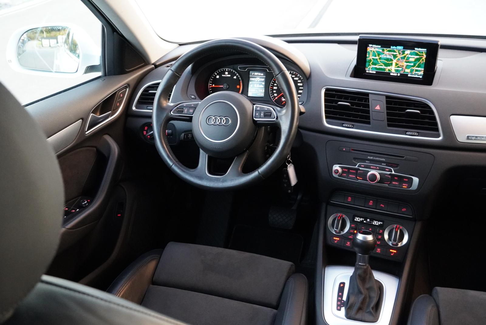 AUDI Q3 2.0 TDI sport quattro S-tronic-image-12