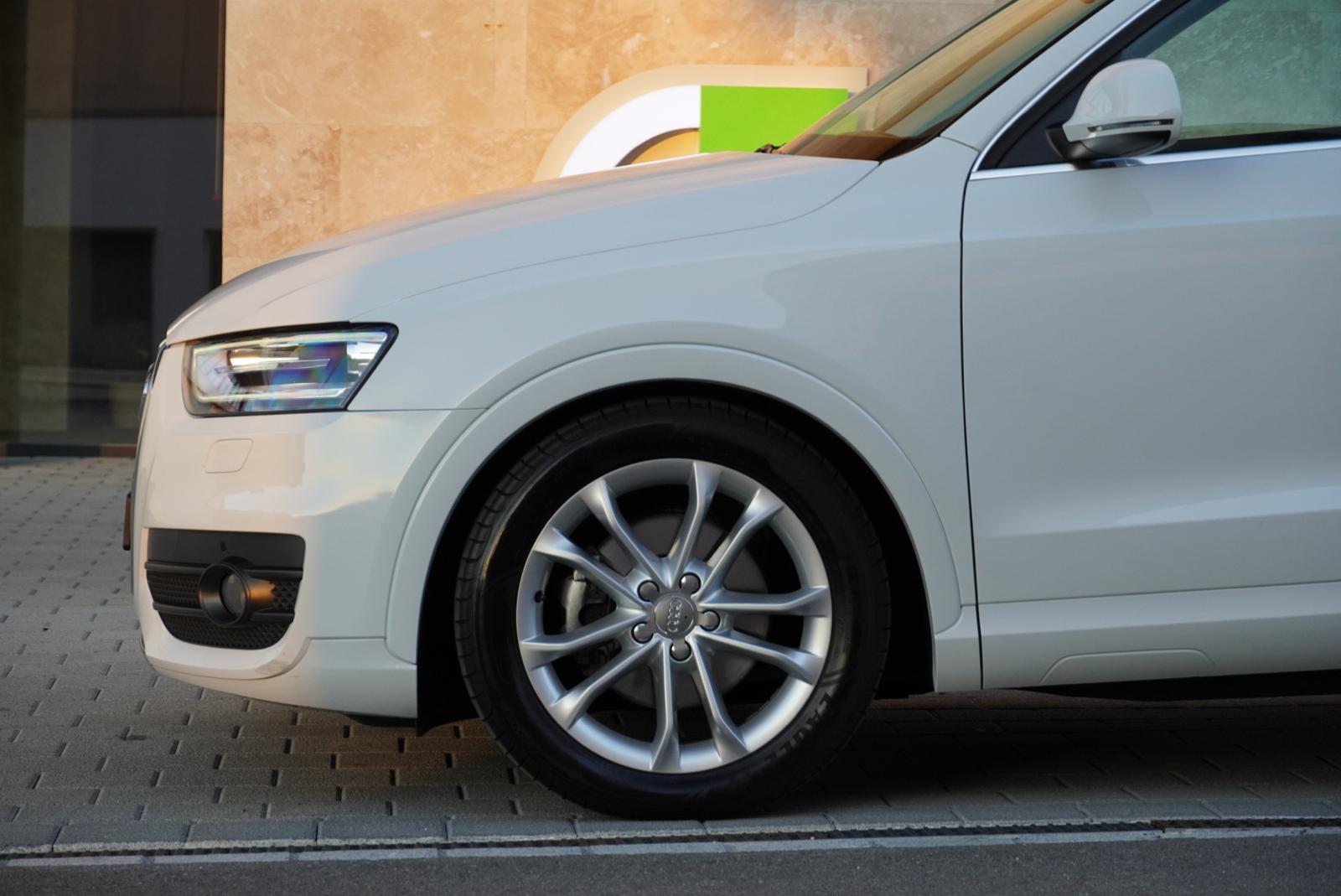AUDI Q3 2.0 TDI sport quattro S-tronic-image-6