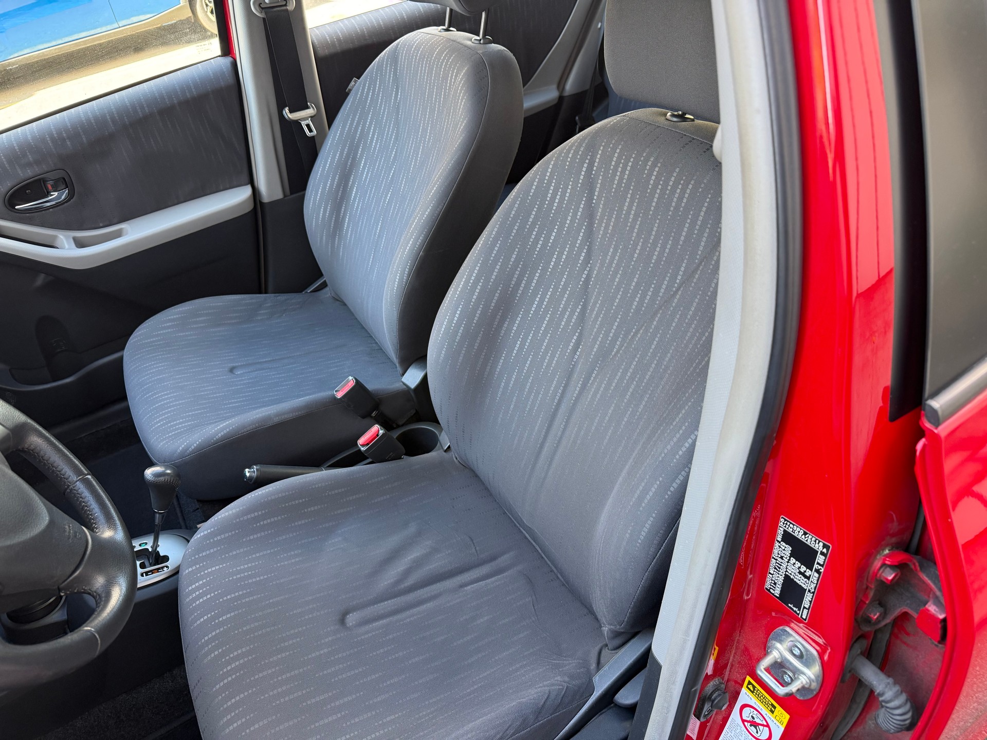 TOYOTA Yaris 1.33 Linea Sol Multimode-image-8