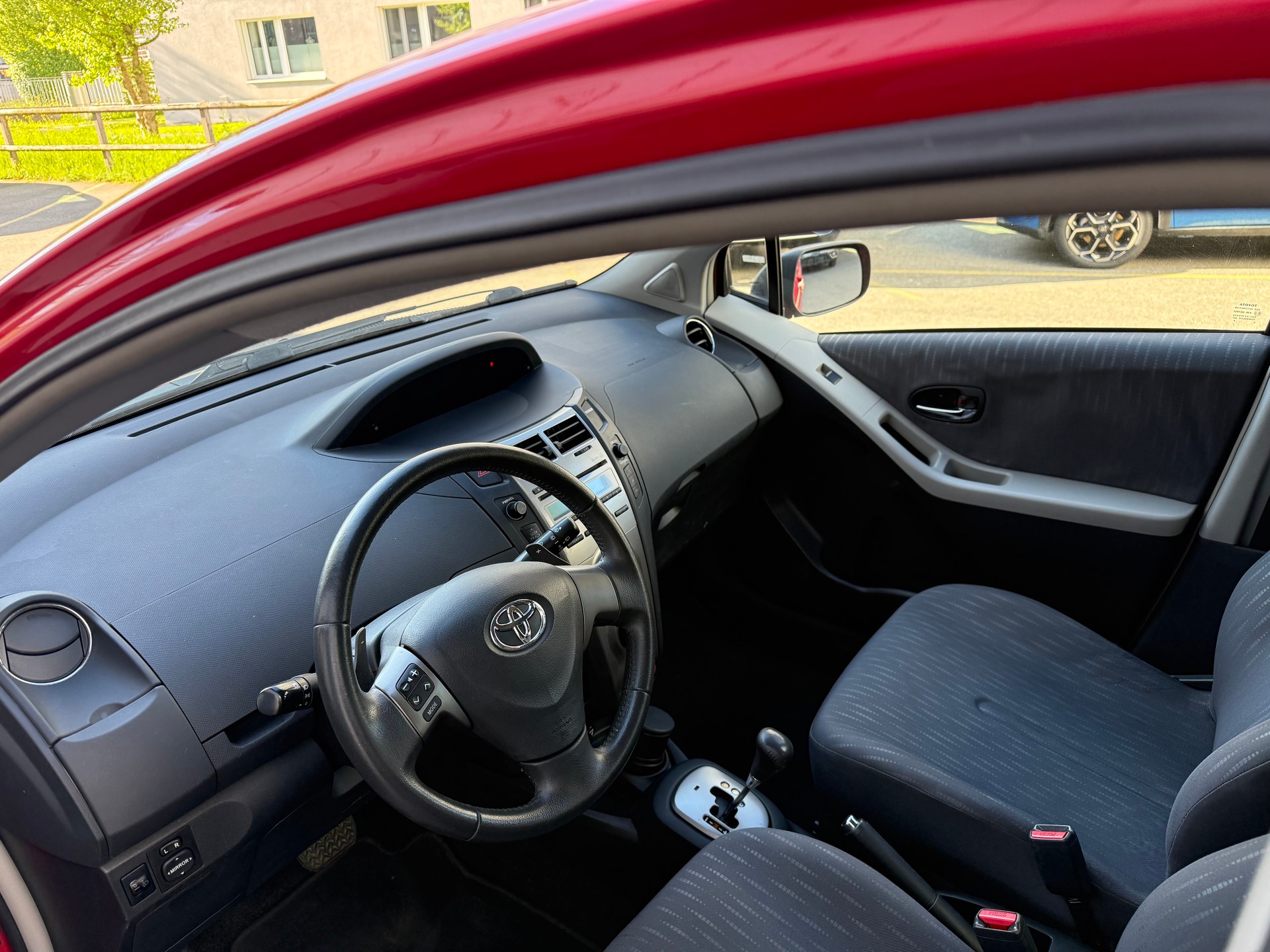 TOYOTA Yaris 1.33 Linea Sol Multimode-image-7