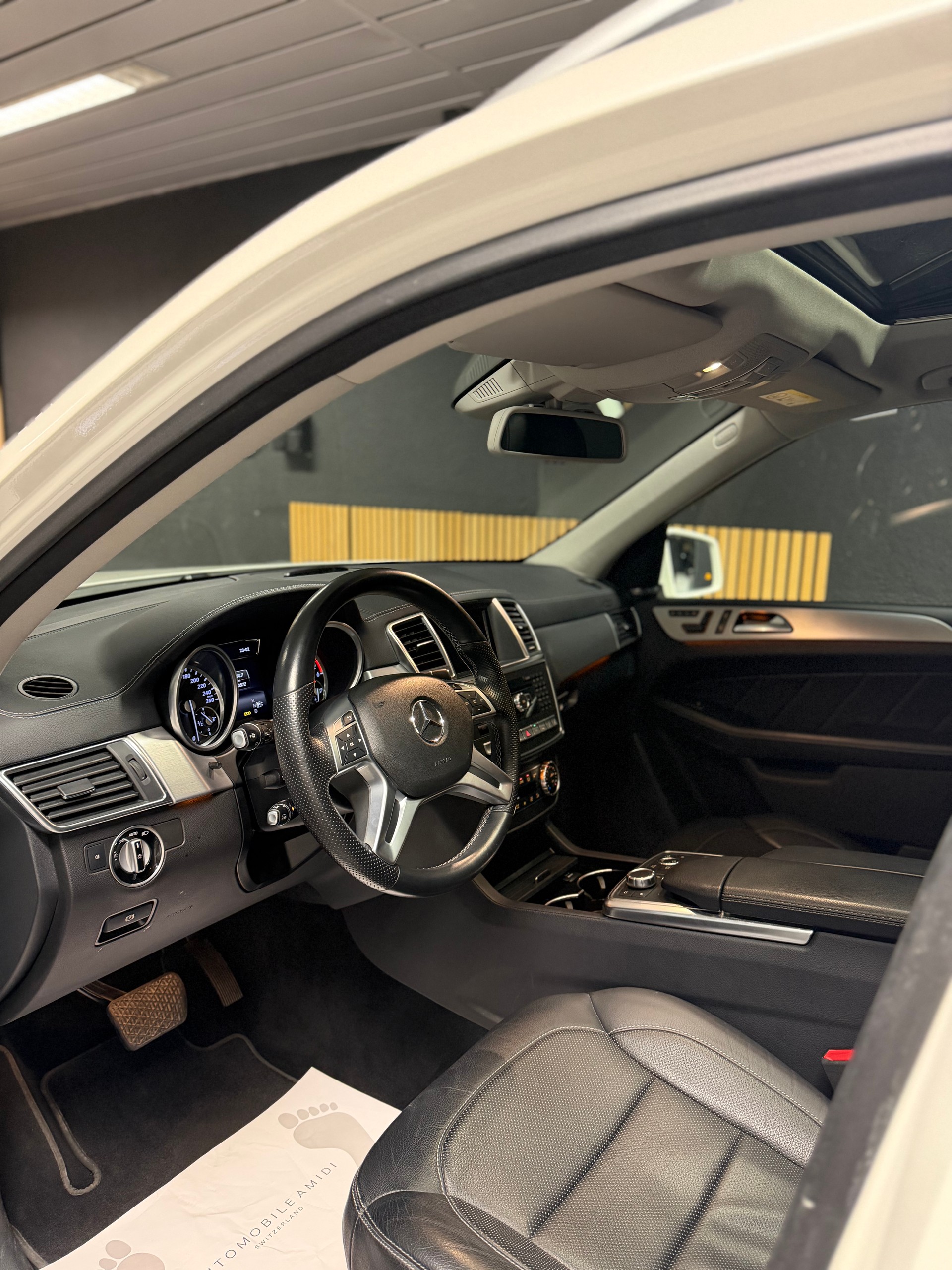MERCEDES-BENZ GL 350 BlueTEC 4Matic 7G-TRONIC-image-8