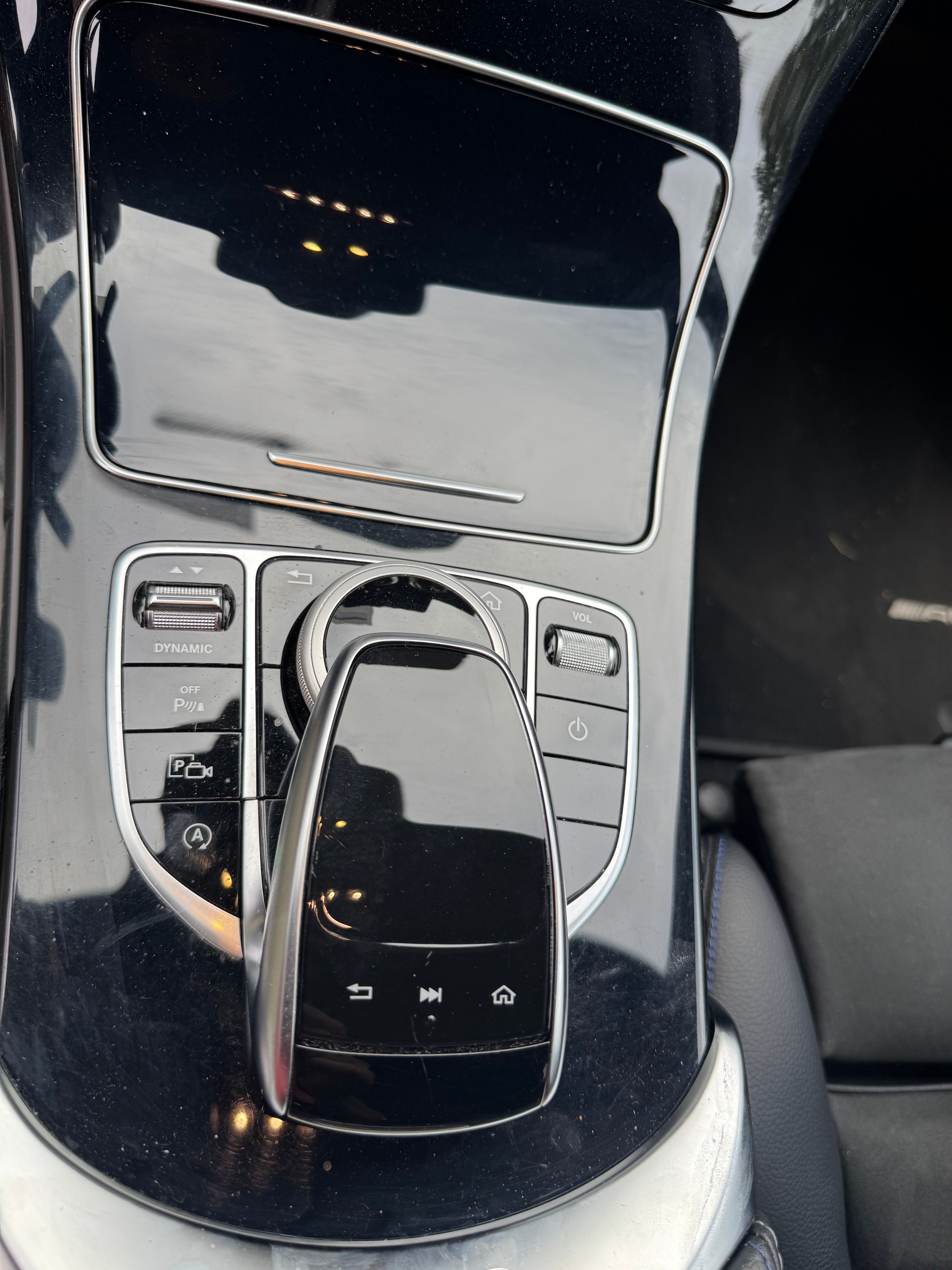 MERCEDES-BENZ C 200 Swiss Star AMG Line 4M 9G-Tronic-image-14
