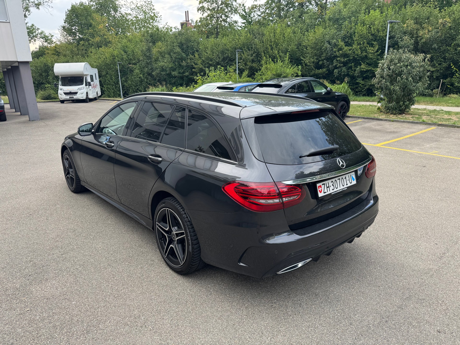 MERCEDES-BENZ C 200 Swiss Star AMG Line 4M 9G-Tronic-image-6