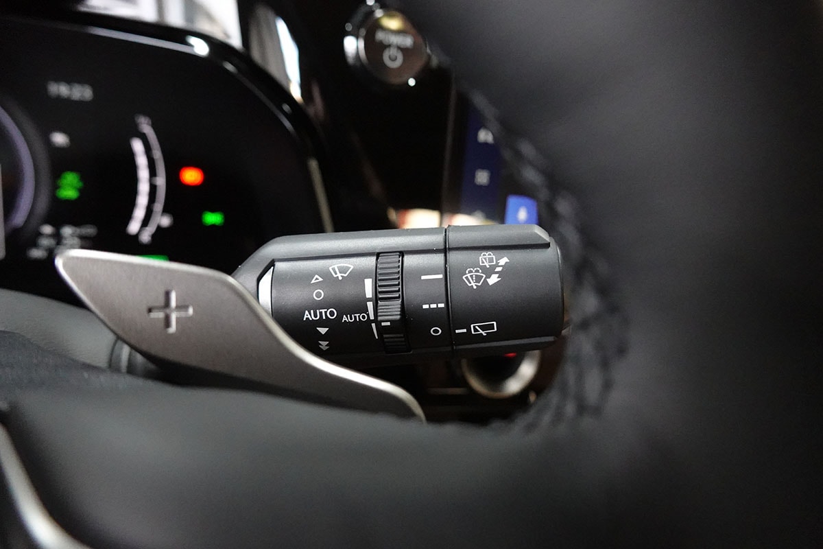 LEXUS NX 450h+ E-FOUR Comfort Pack Interieur-image-18