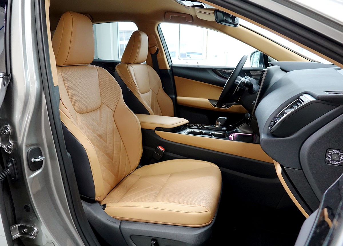 LEXUS NX 450h+ E-FOUR Comfort Pack Interieur-showroom-element-3