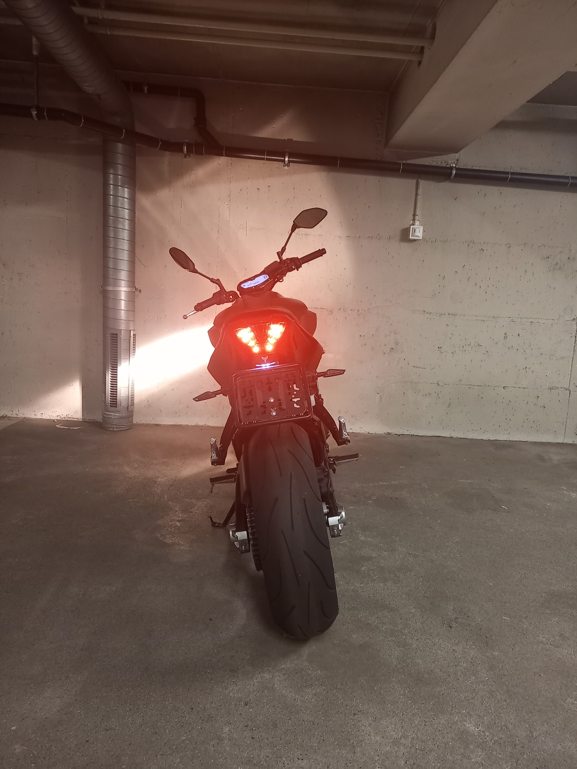YAMAHA MT-07 ABS (35kW)-image-2