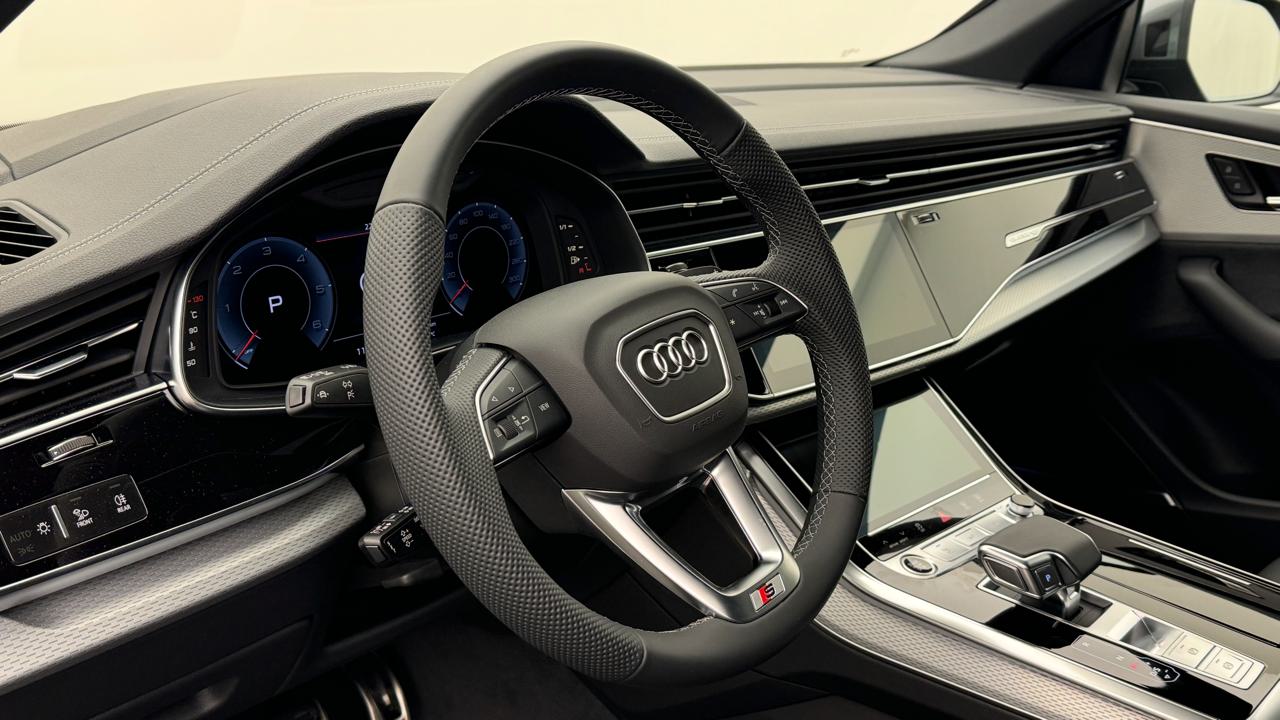 AUDI Q8 SUV TDI quattro 210 kW S line-image-6