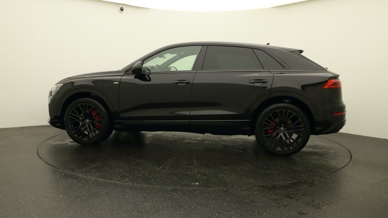 AUDI Q8 SUV TDI quattro 210 kW S line-showroom-element-1