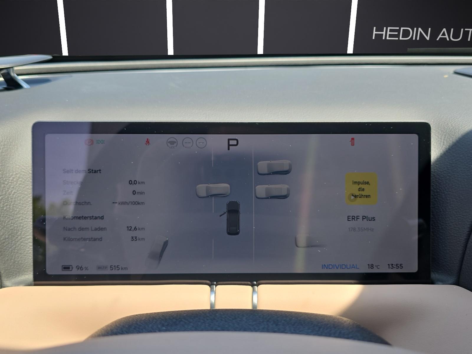 XPENG G9 Performance AWD-image-7