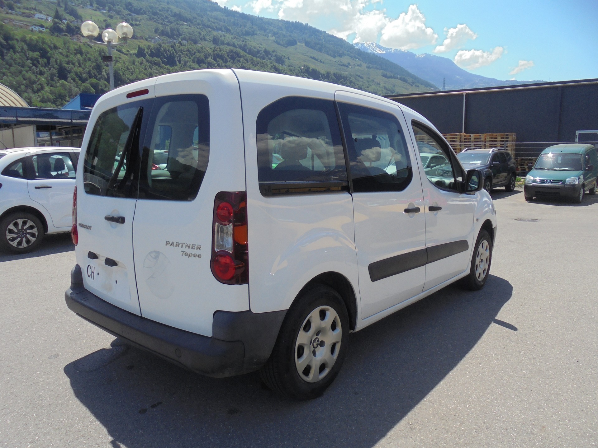 PEUGEOT Partner 1.6 VTi Active-image-5
