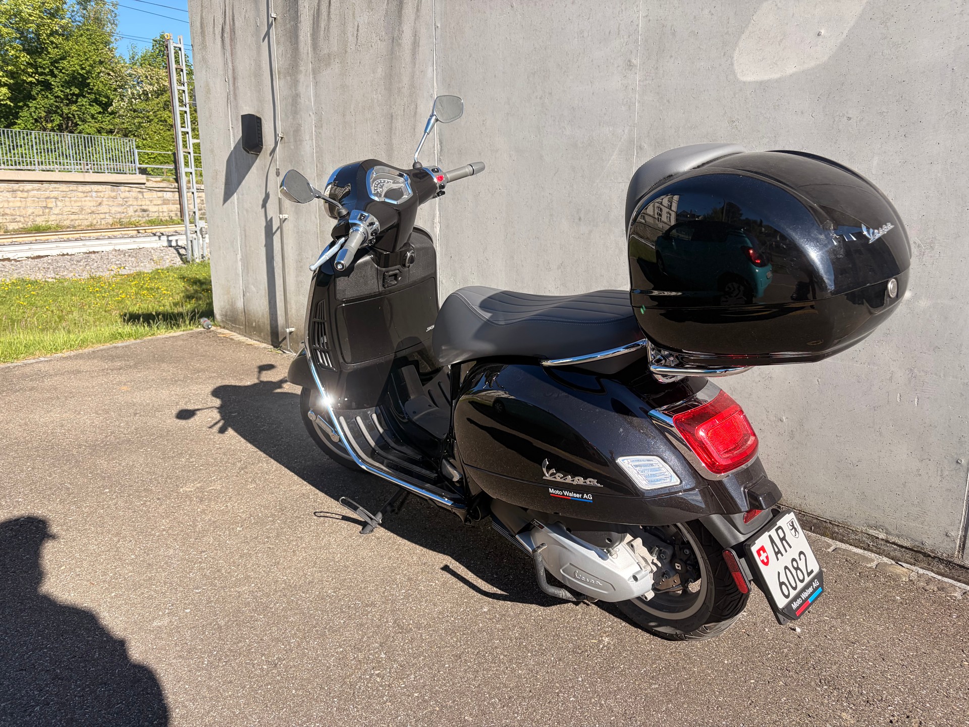 PIAGGIO Vespa GTS 300 Super ABS-image-1