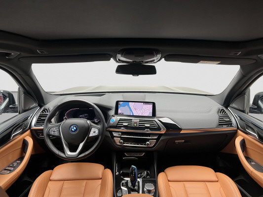 BMW iX3 Impressive-image-11