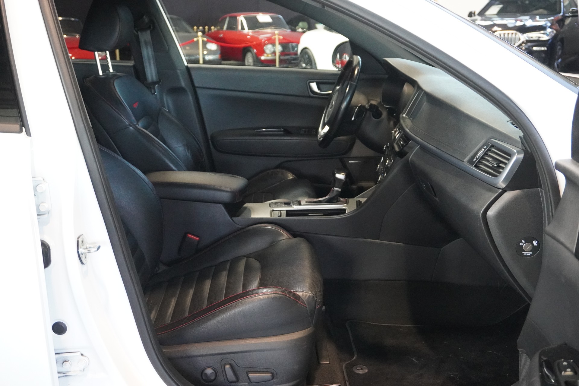 KIA Optima SW 2.0 T-GDI Style GT Automat-image-11
