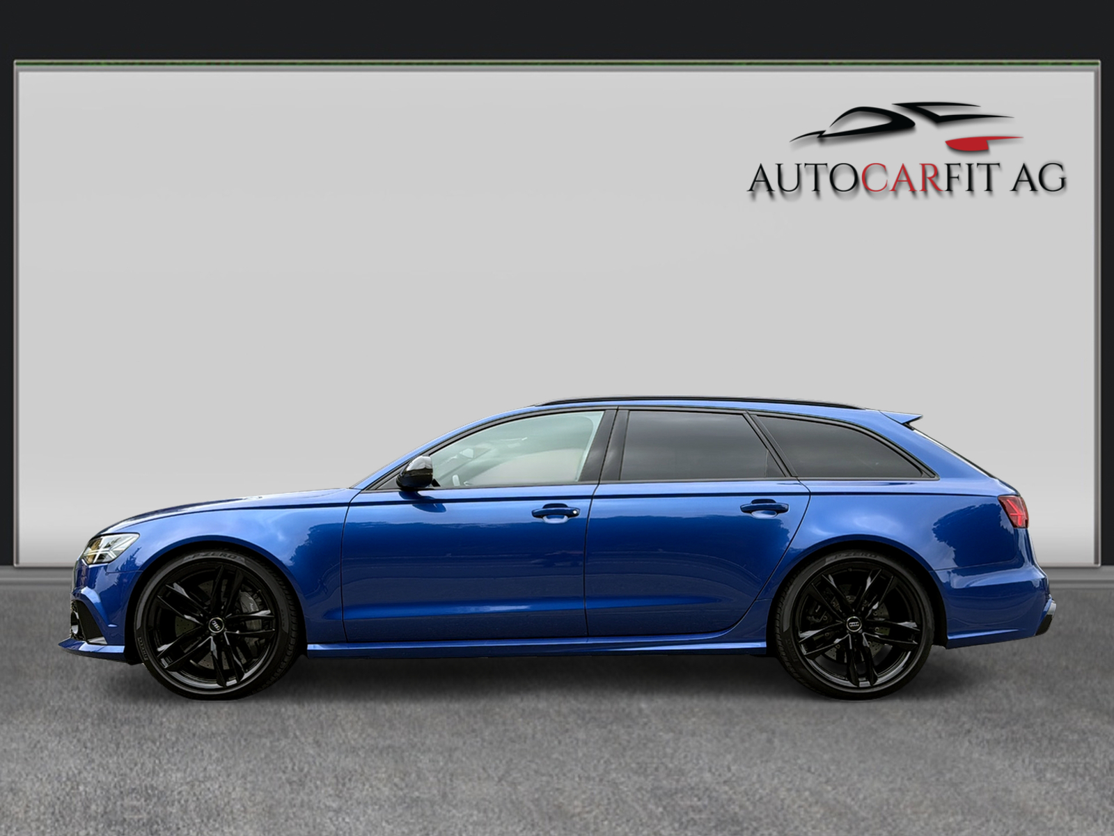 AUDI RS6 Avant 4.0 TFSI V8 performance quattro-showroom-element-3