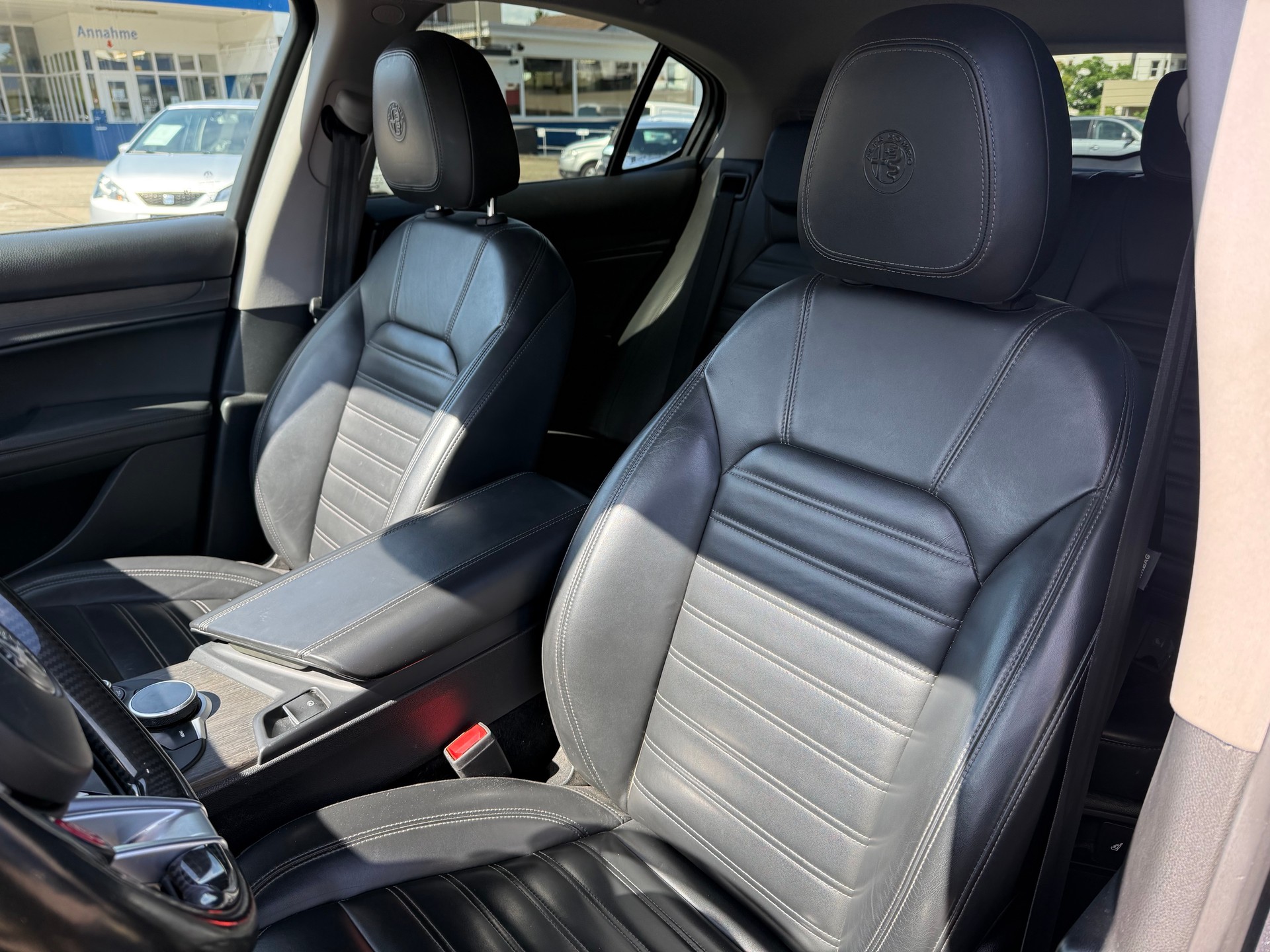 ALFA ROMEO Stelvio 2.2 JTDM Executive Q4 Automatic-image-7