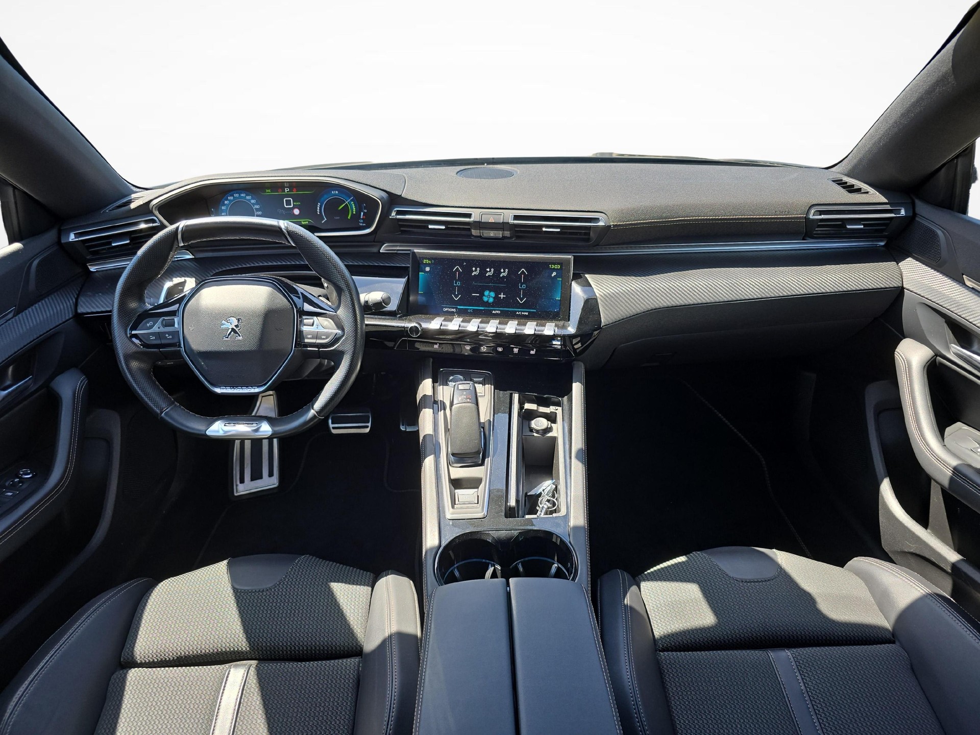 PEUGEOT 508 SW 1.6 Plug-in Hybrid GT Line / ab 0,99% Leasing bei Abschluss einer Protect Autoversicherung-image-8