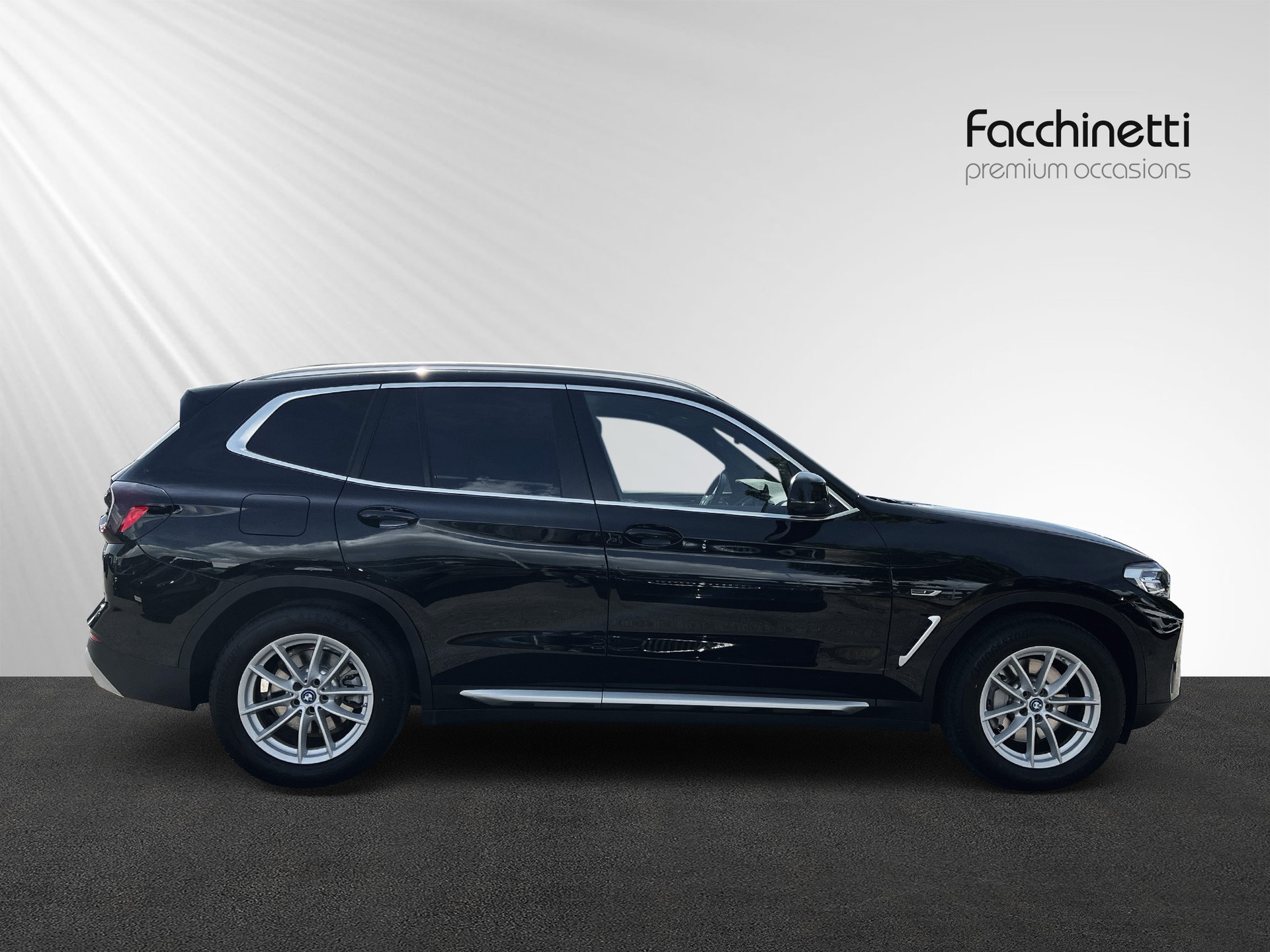 BMW X3 xDrive 30e-showroom-element-1