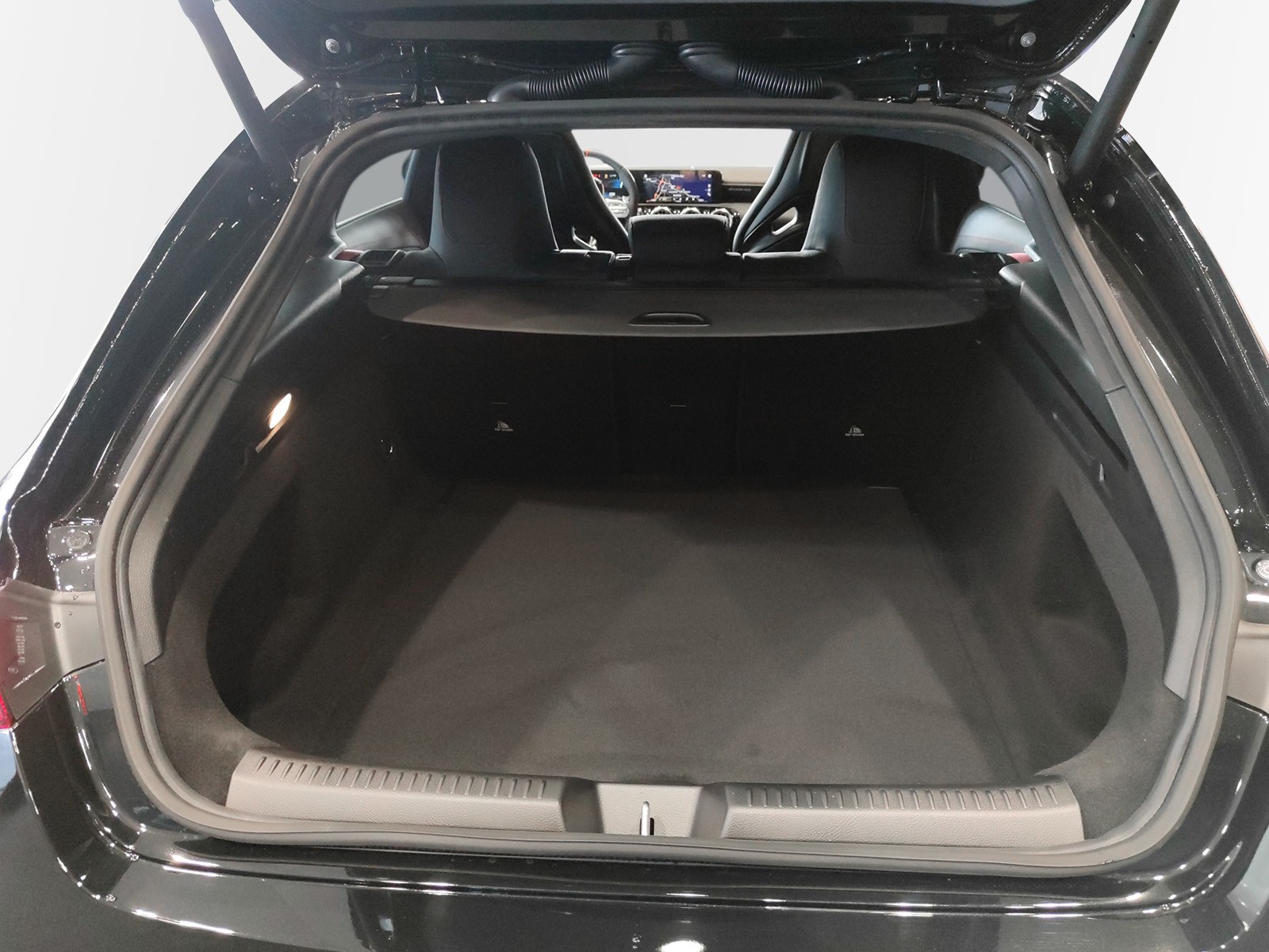 MERCEDES-BENZ CLA 35 AMG 4Matic Shooting Brake-image-7