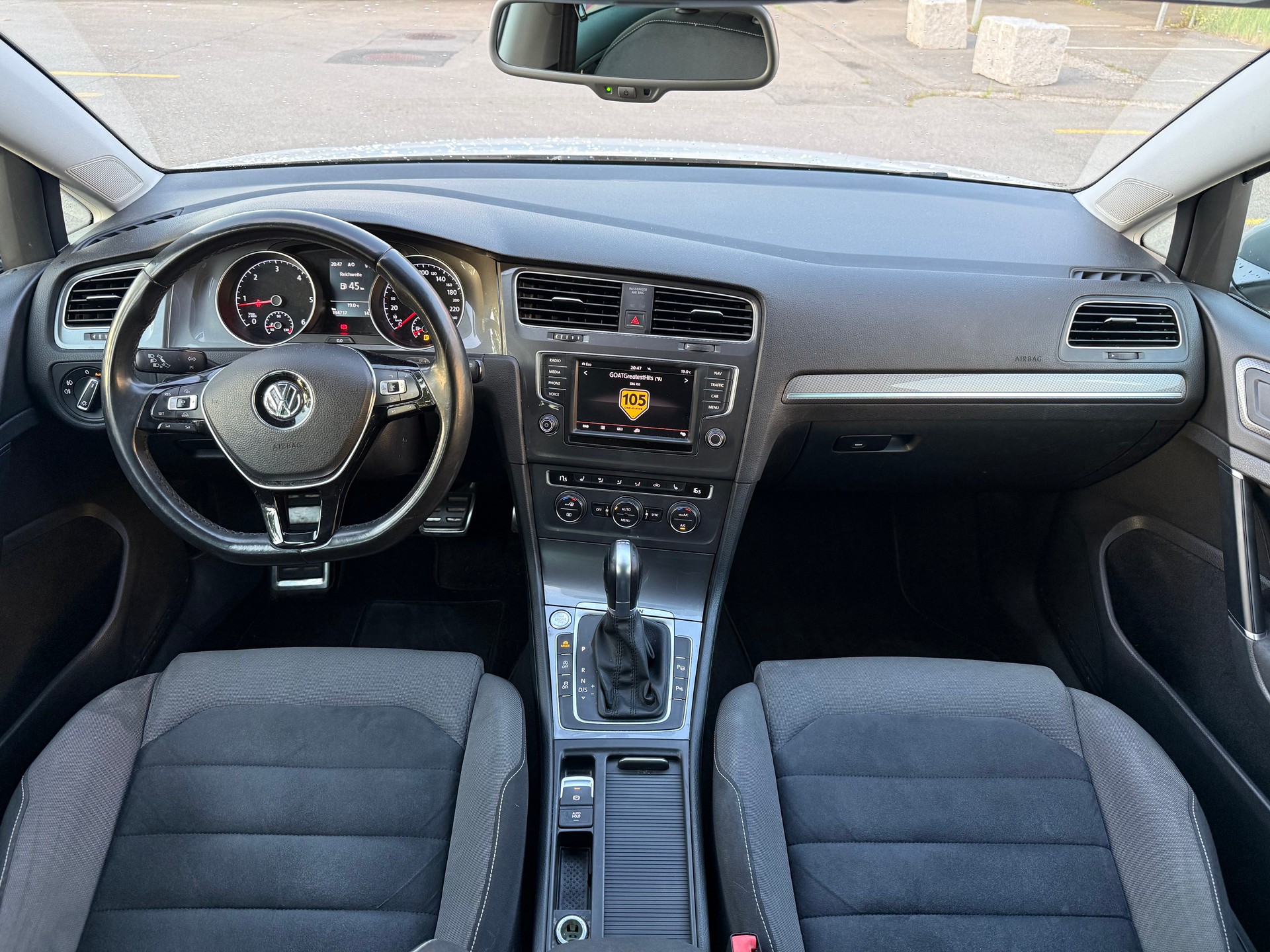VW Golf 2.0 TDI Alltrack 4Motion-image-8