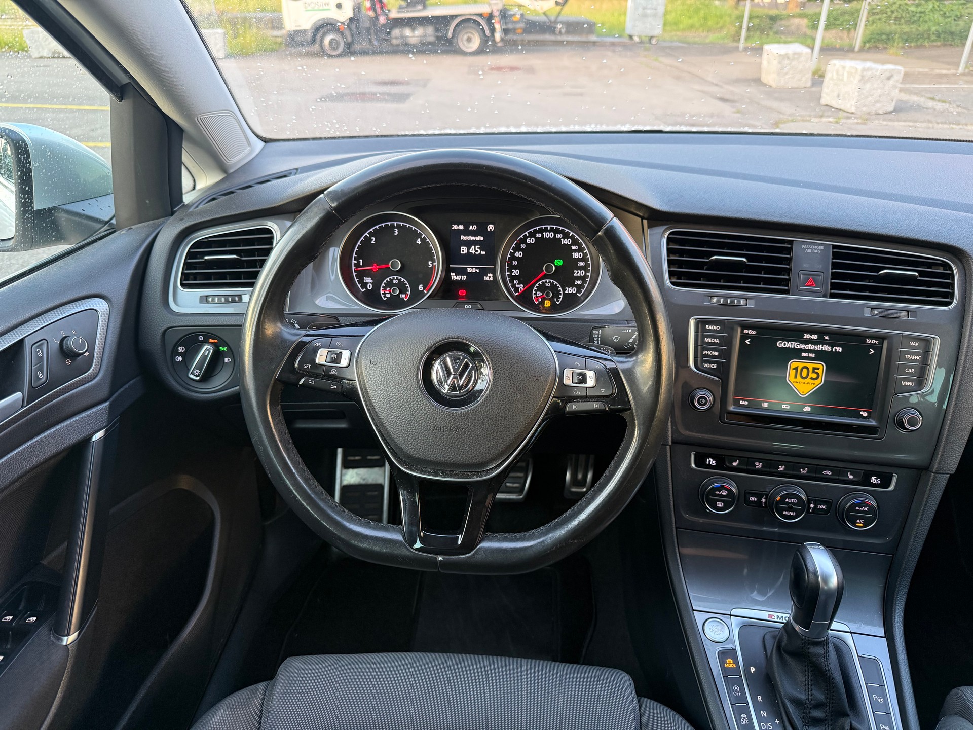 VW Golf 2.0 TDI Alltrack 4Motion-image-9