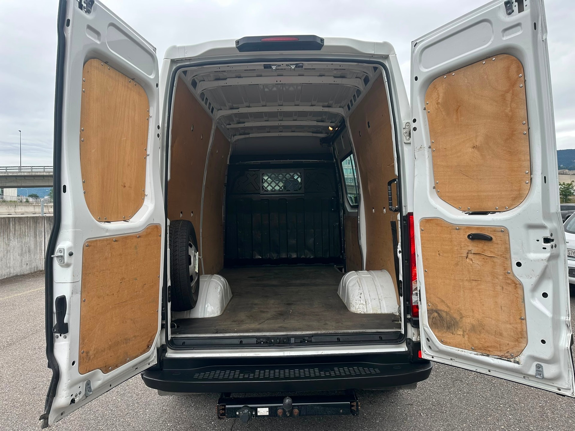 IVECO 35 C 12 A8 SV-image-6