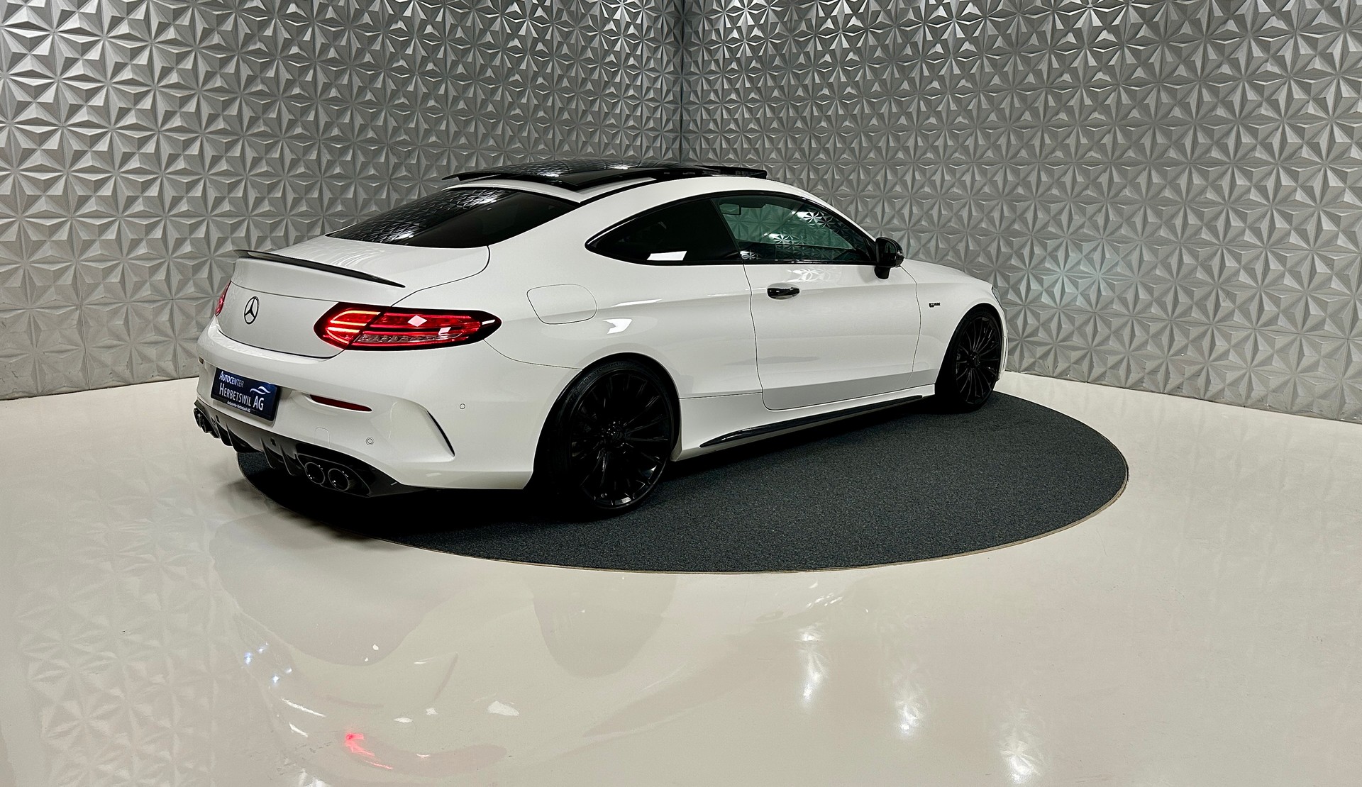 MERCEDES-BENZ C 43 AMG 4Matic 9G-tronic-image-4