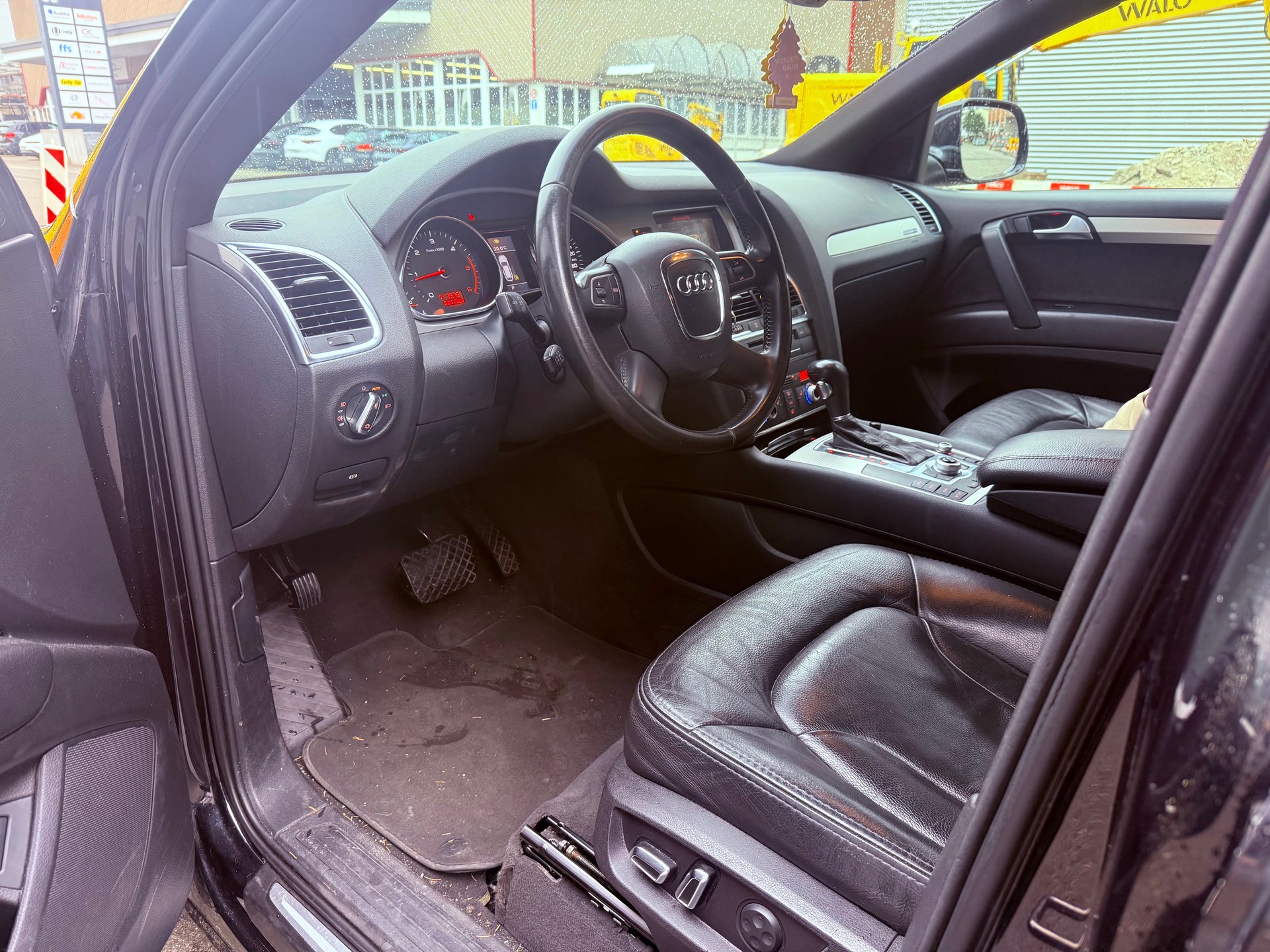 AUDI Q7 3.0 TDI quattro tiptronic-image-4