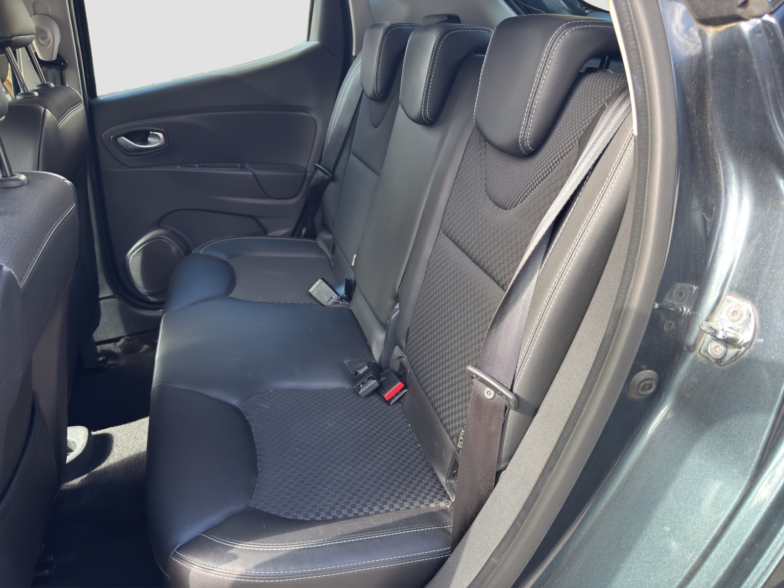 RENAULT Clio 0.9 Zen-image-10