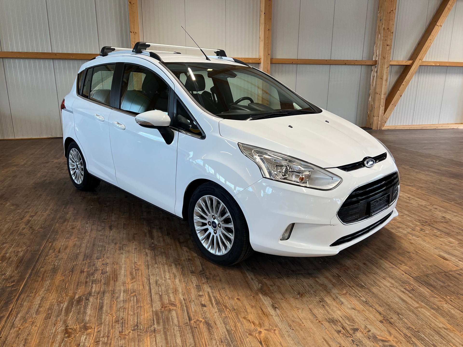 FORD B-Max 1.0 SCTi Titanium-showroom-element-2