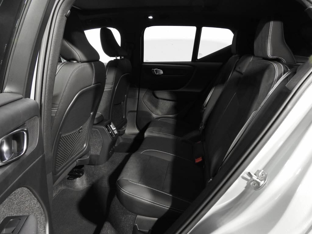 VOLVO EX40 Twin Ultra AWD-image-5
