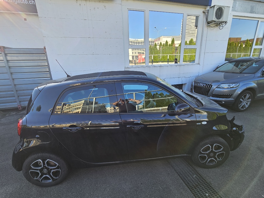 SMART forfour-showroom-element-3