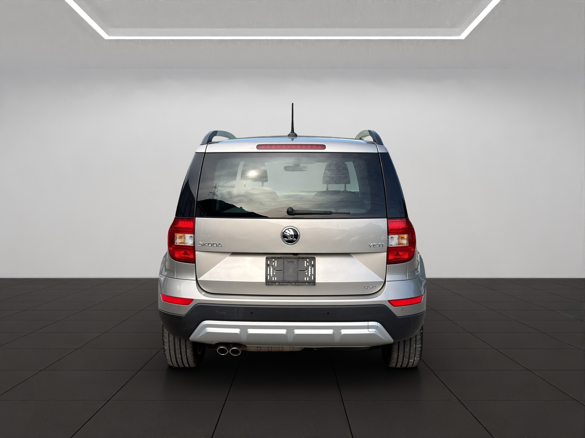 SKODA Yeti 2.0 TDI Swiss Line 25 4x4 DSG-showroom-element-2