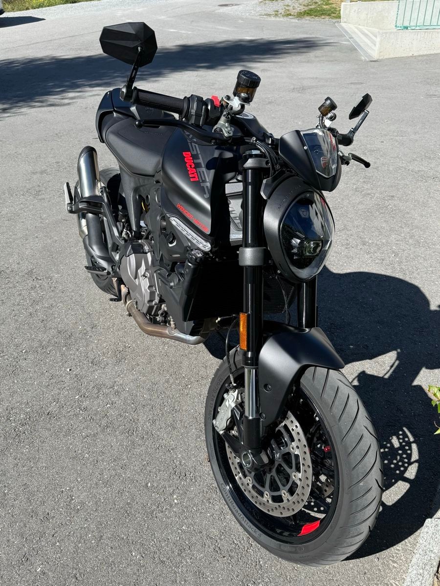 DUCATI Monster + 937 Dark Staealth-image-2